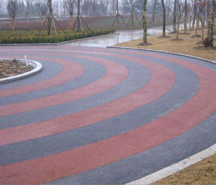 壓模地坪顏色多種多樣，可以隨便挑選